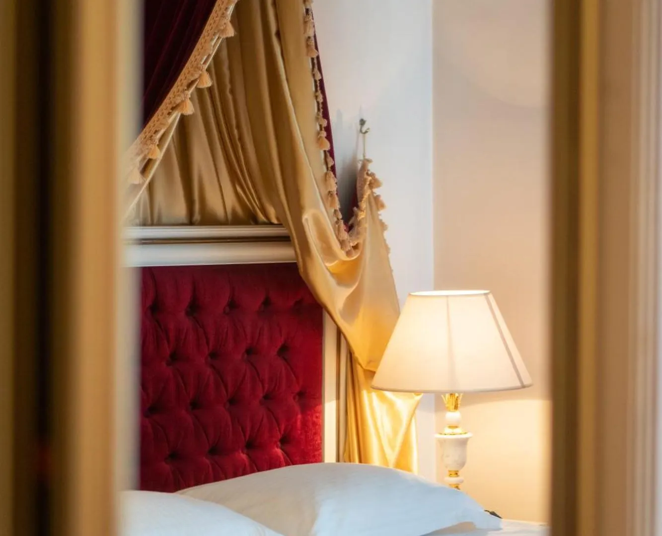 Royal City Hotel Kyiv
