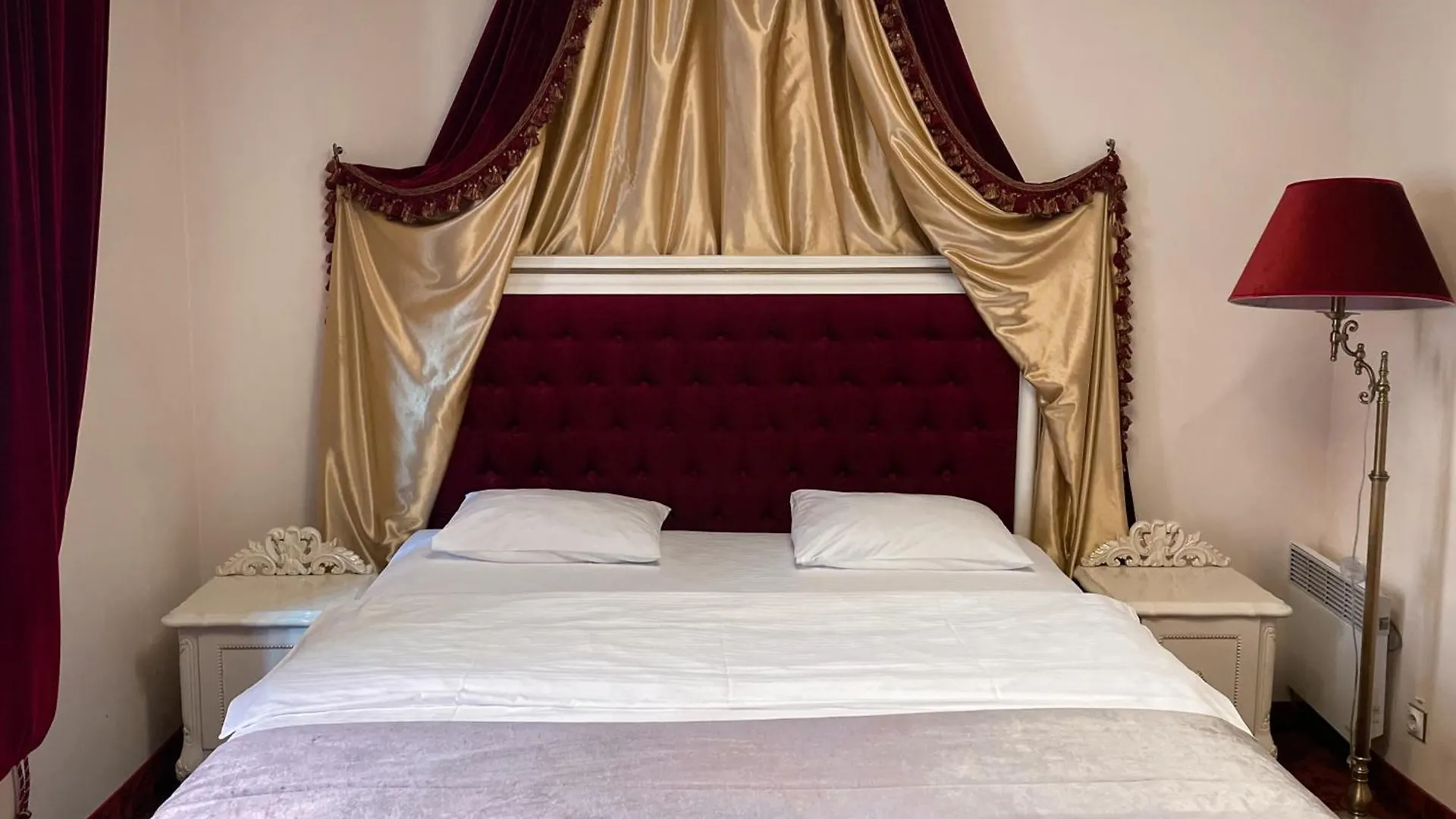 Royal City Hotel Kyiv