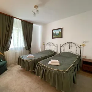 гусарский и Киев