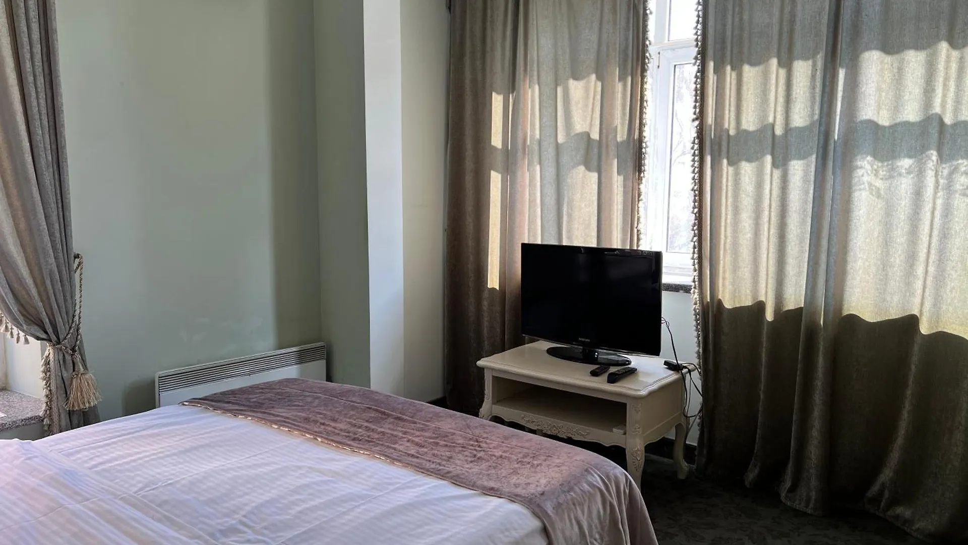 Royal City Hotel Kyiv